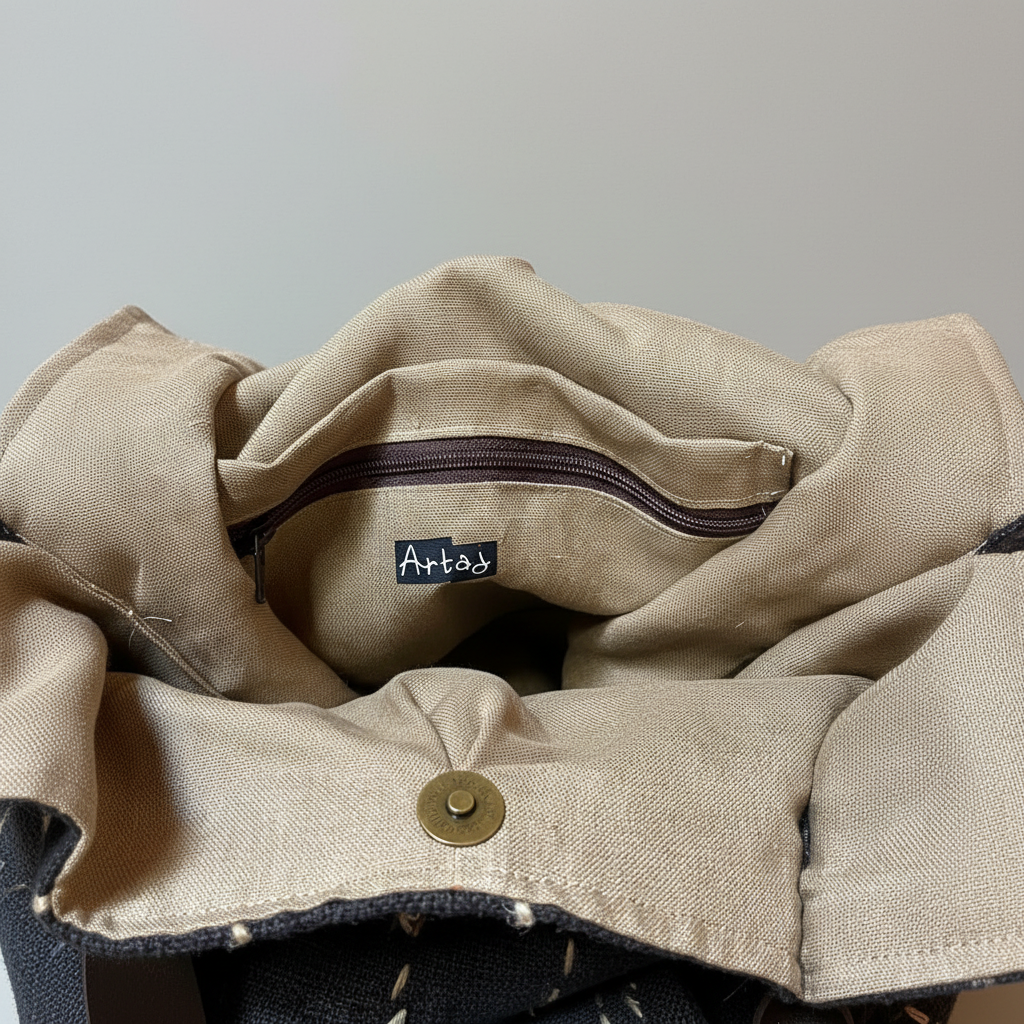 Amber Bark Bucket Bag - Interno
