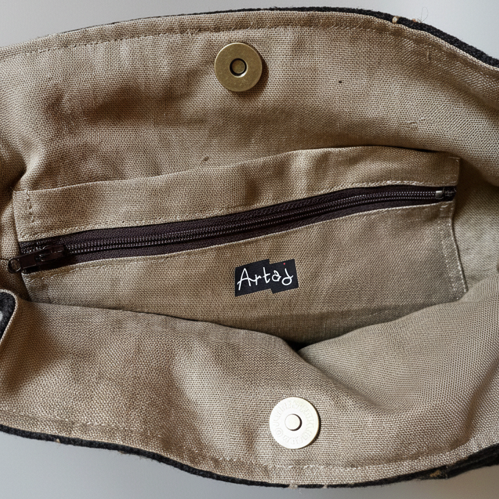 Amber Bark Mini Bucket - Interno con dettagli